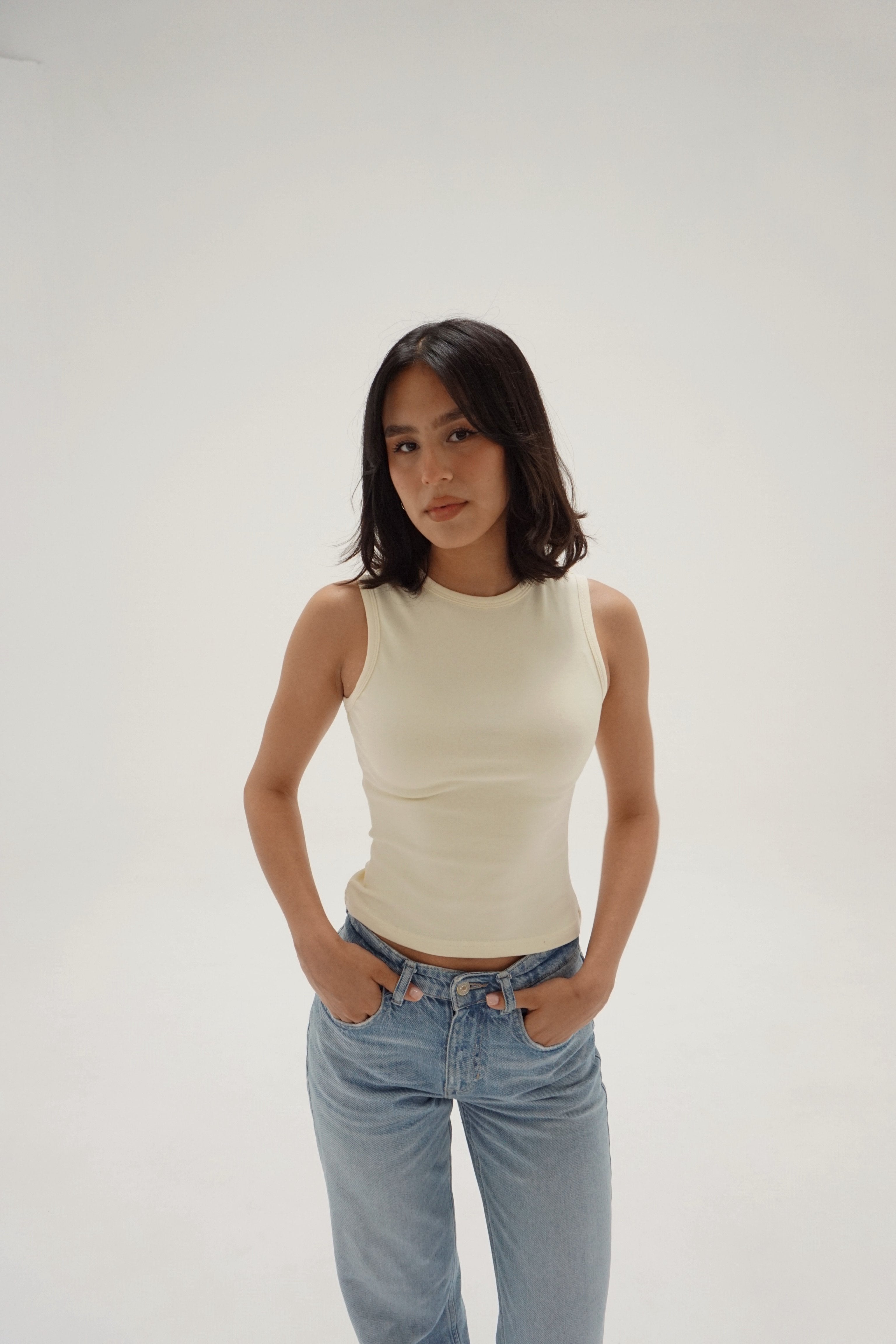 MUSCLE TANK // BUTTER