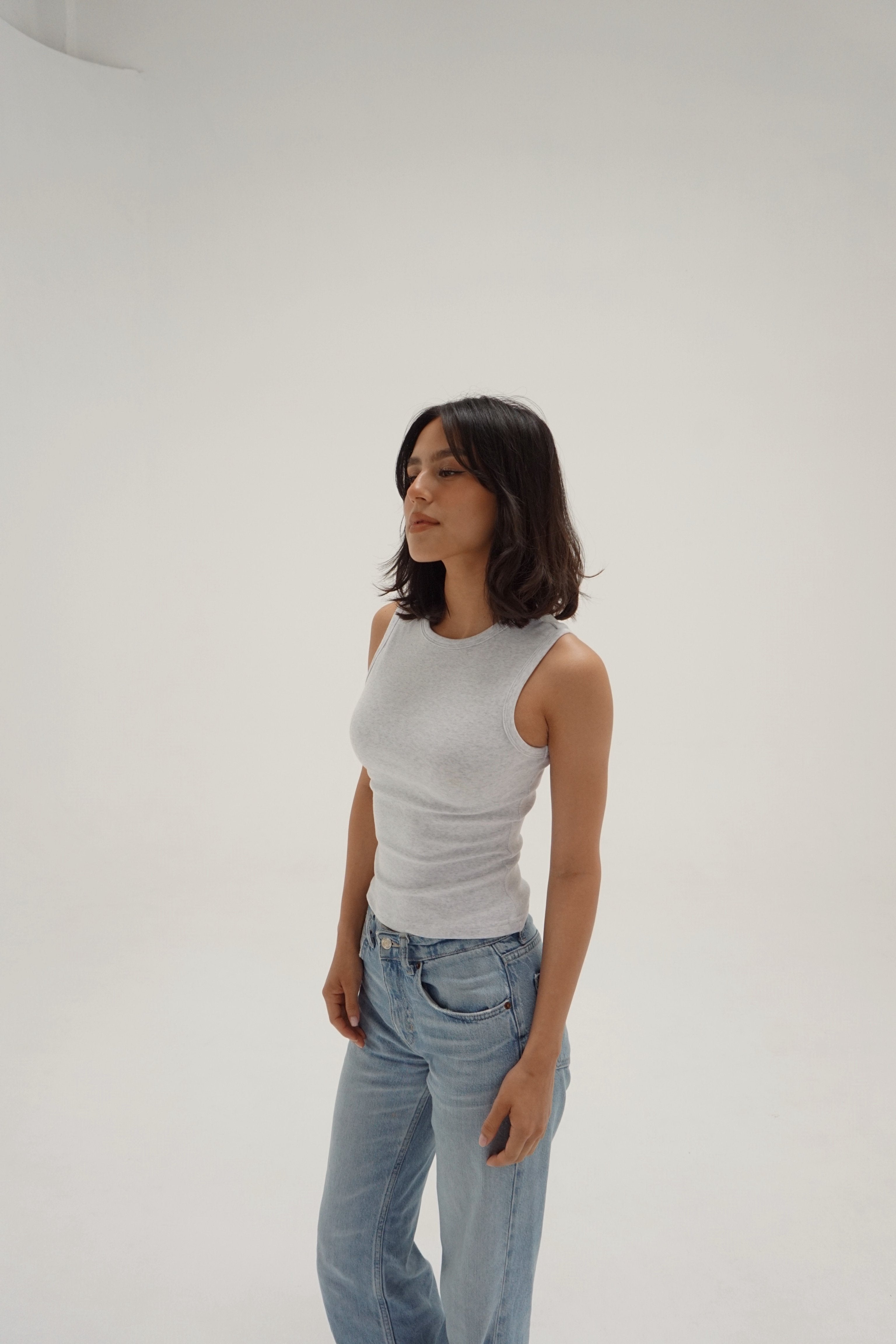 MUSCLE TANK // FEATHER