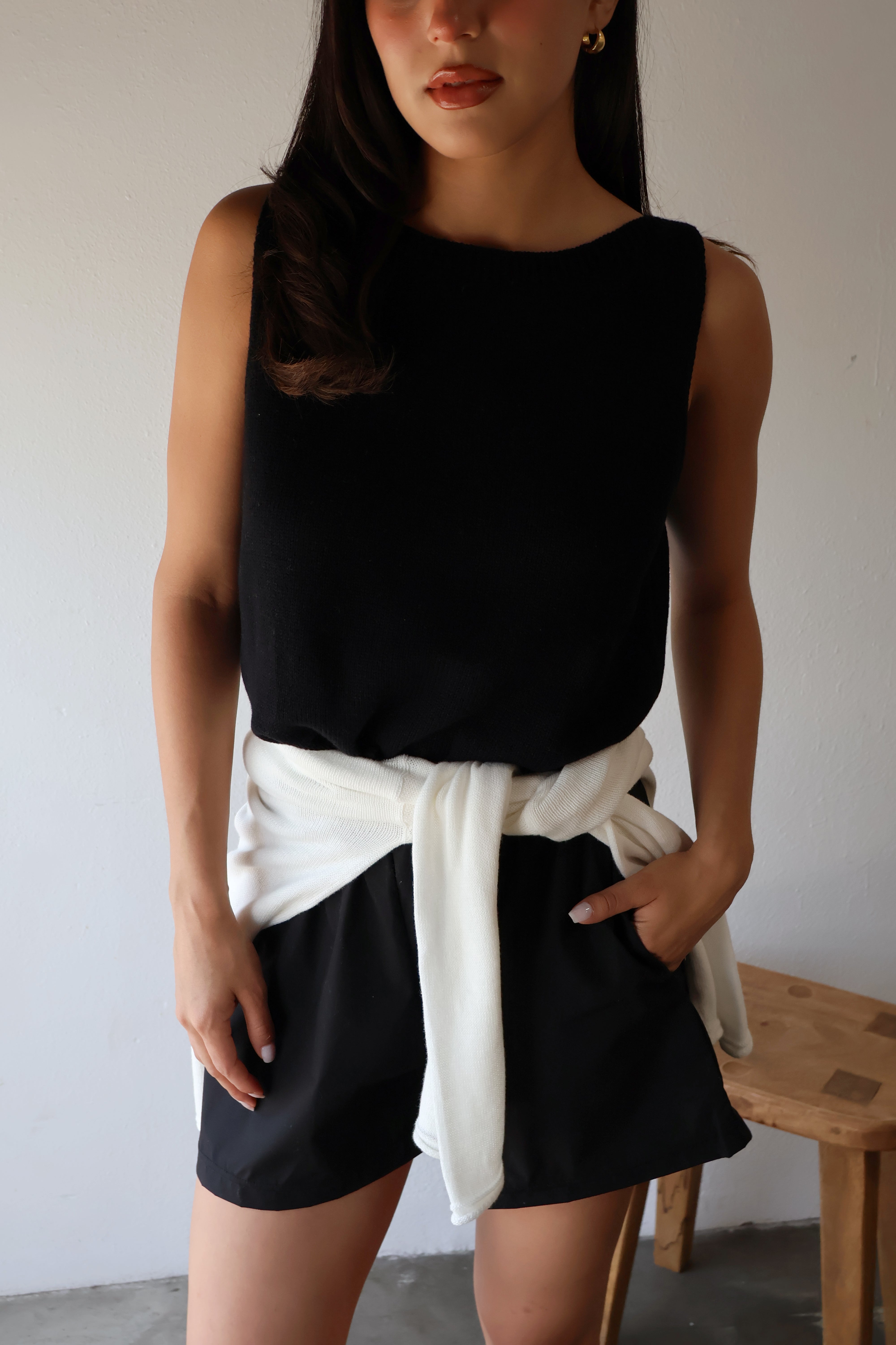 BOATNECK TANK // ONYX
