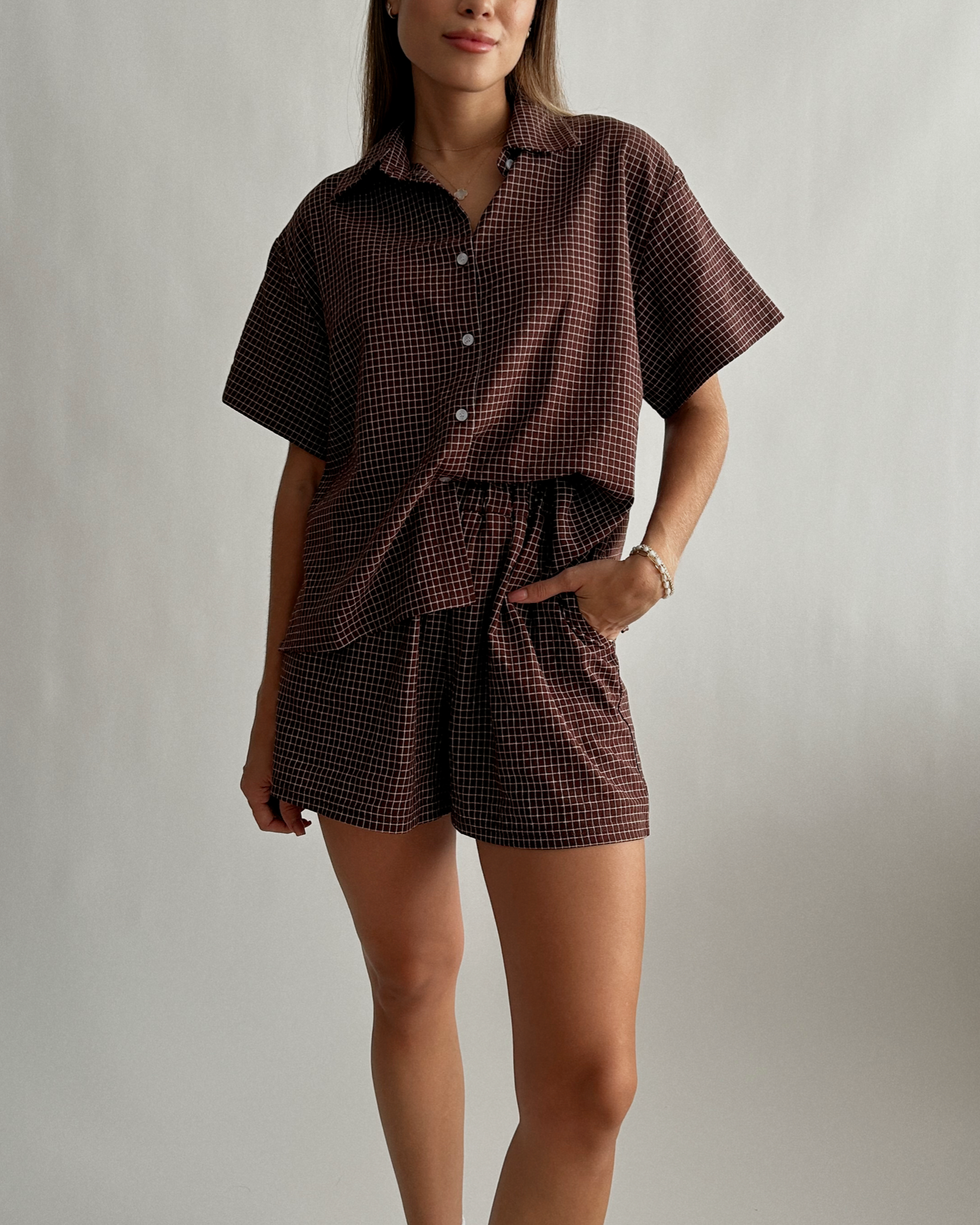 GRID SHORT // COFFEE