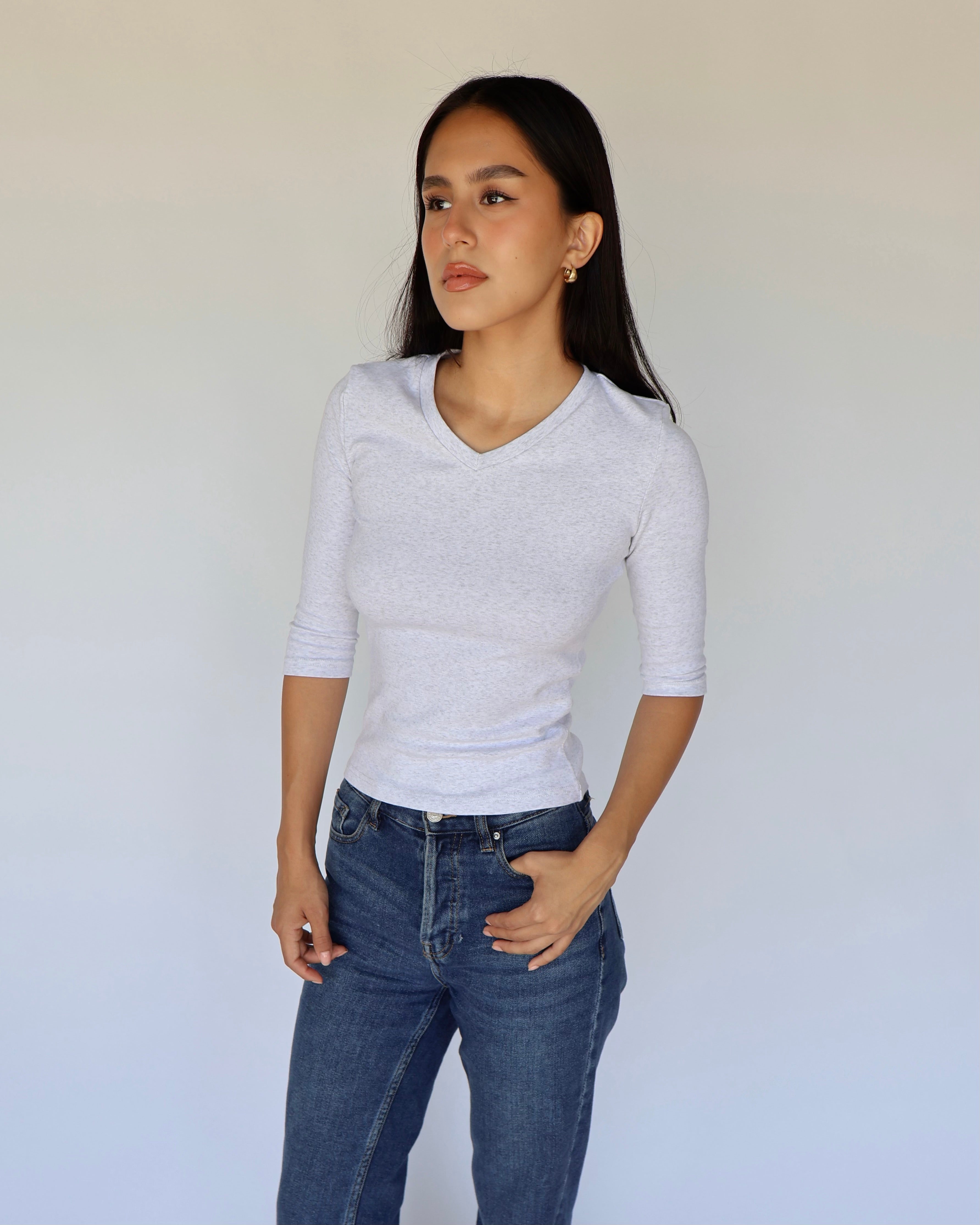 V-Neck Quarter Sleeve // Feather